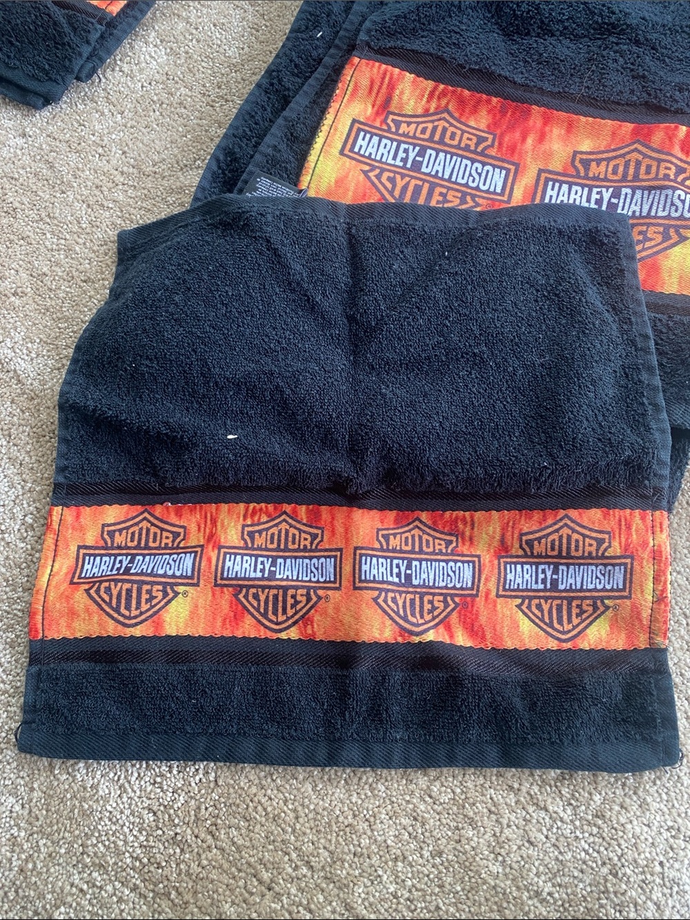 Harley-Davidson Black Towels with Orange Flame Bar & Shield Trim - used - Picture 2 of 7